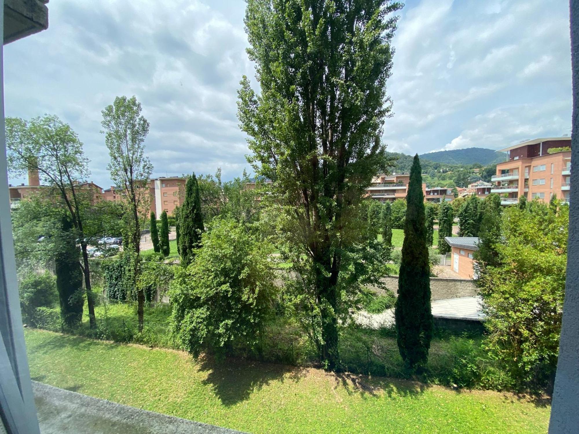 Relax&Comfort Redona 8 Bergamo Bagian luar foto