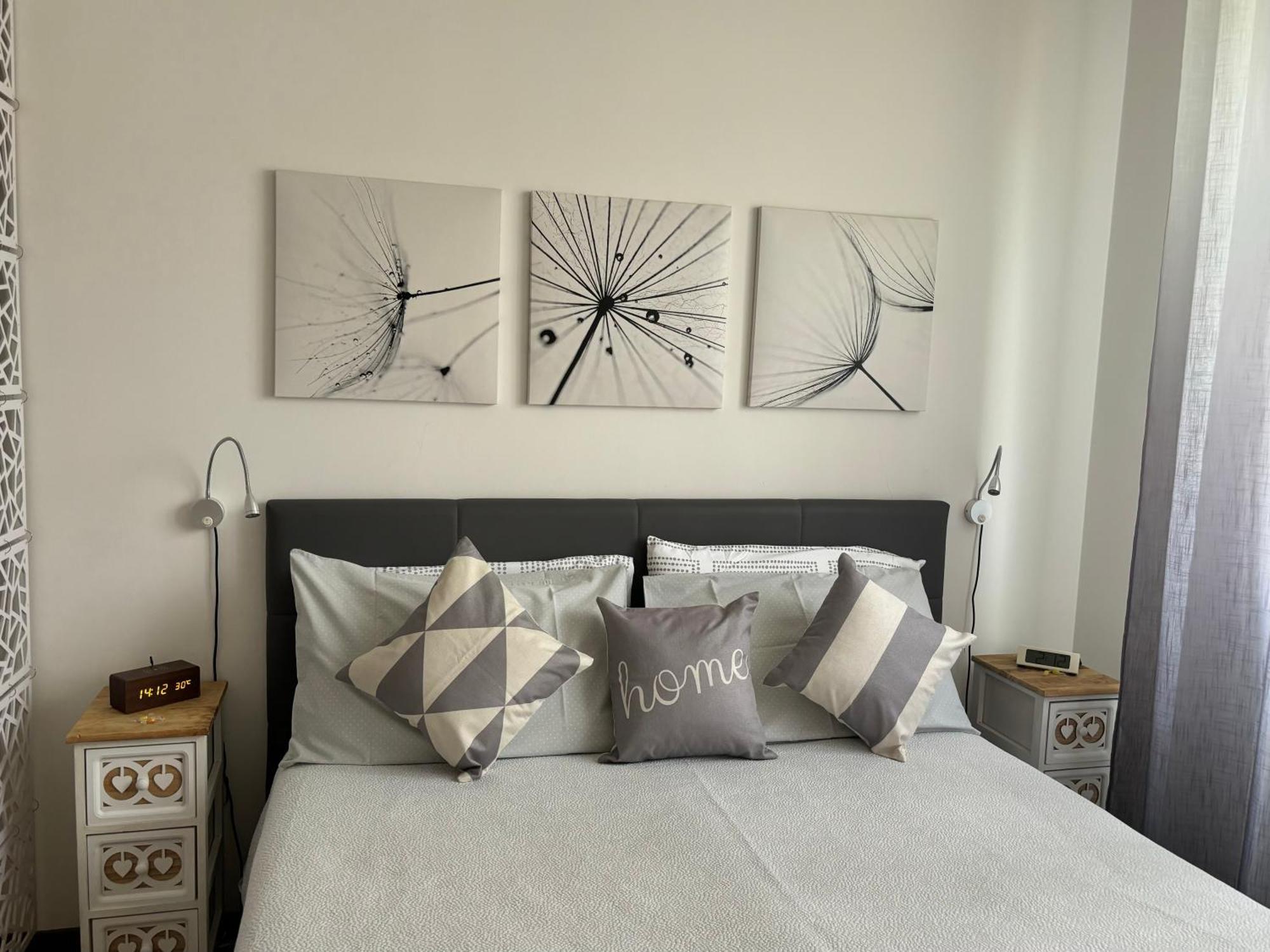 Relax&Comfort Redona 8 Bergamo Bagian luar foto