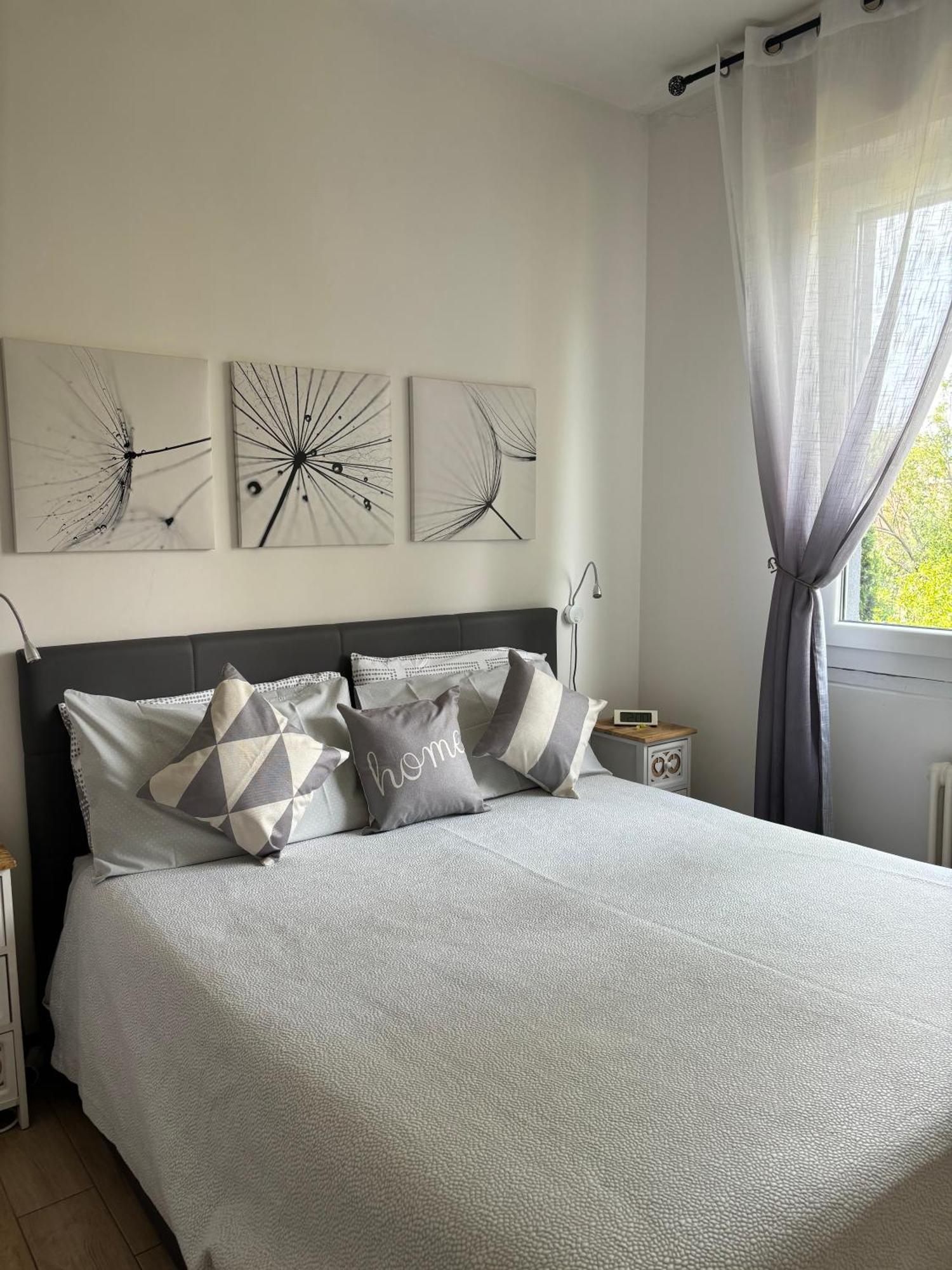 Relax&Comfort Redona 8 Bergamo Bagian luar foto